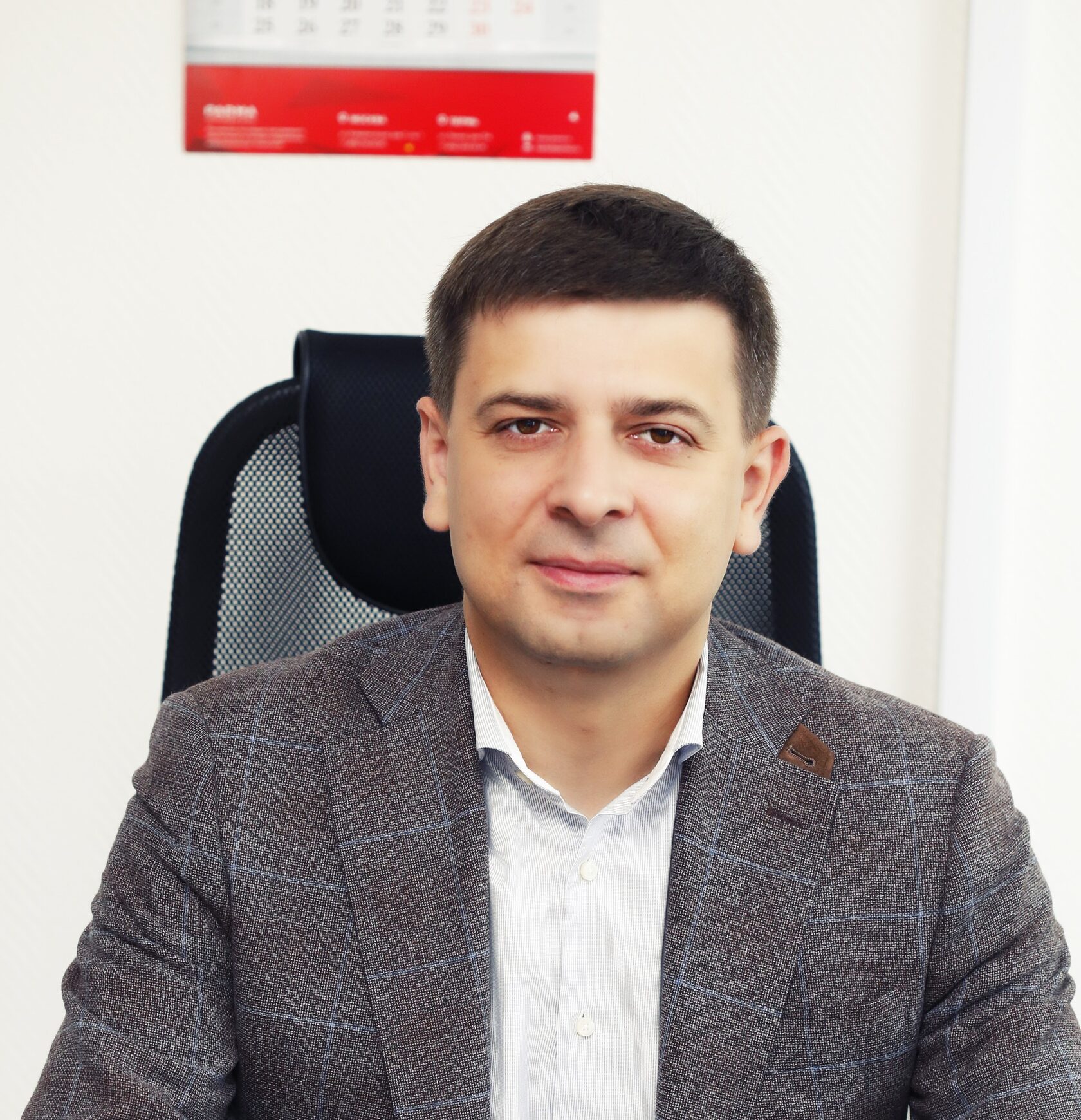 Евгений Овчаров